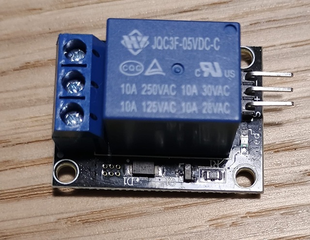 File:Relay gia pronto 01.jpeg